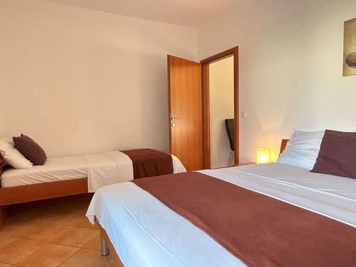 Apartments Antonella Trogir Exterior foto