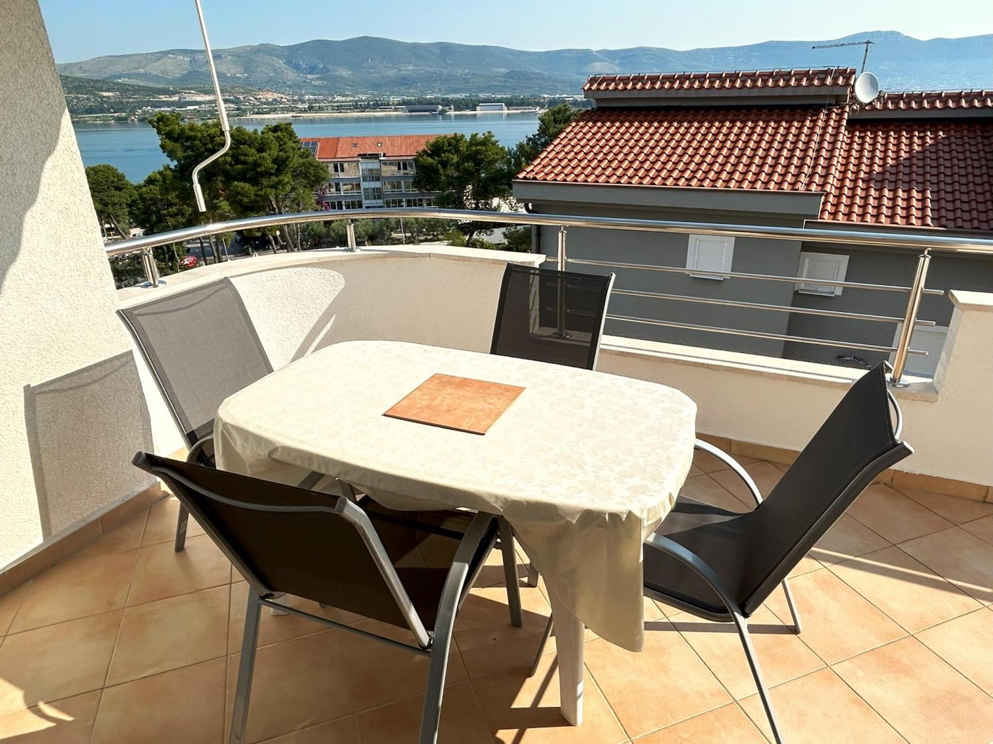 Apartments Antonella Trogir Exterior foto